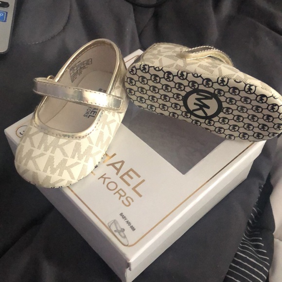 Sz 3 Michael Michael Kors Shoes - Picture 2 of 4